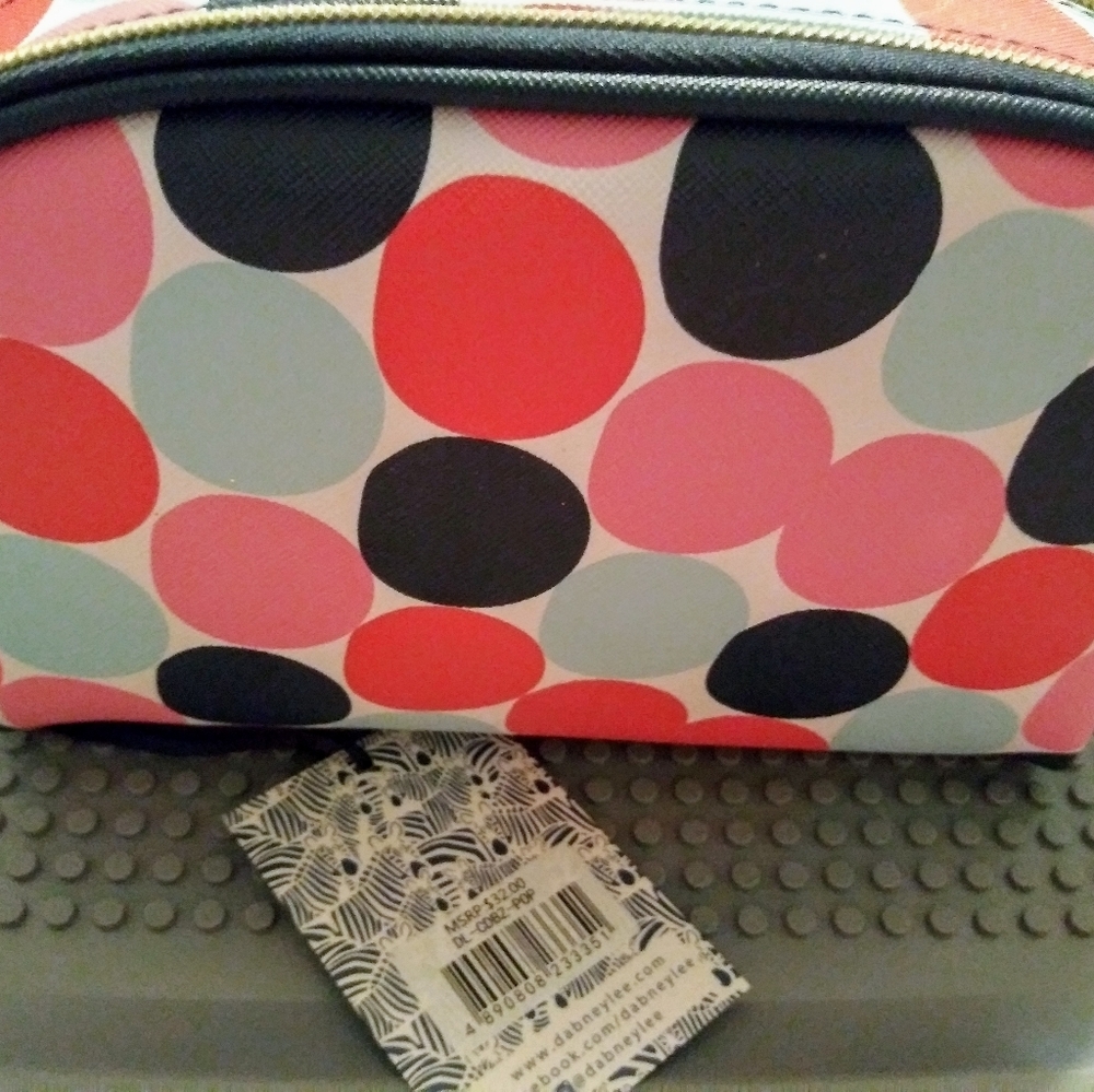 *CUTE* Makeup Bag Vanity Purse Travel Storage NWT